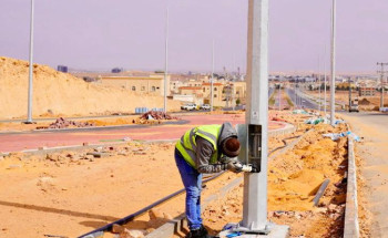 أمانة الجوف: تركيب وصيانة 5214 عامود إنارة و 2200 بلاغ خلال عام