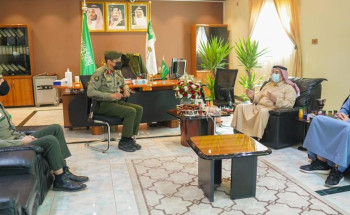 مدير جوازات منطقة الجوف يجتمع مع أمين المنطقة وعدد من المسؤولين