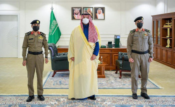 سمو الأمير فيصل بن خالد بن سلطان يستقبل مدير شرطة الحدود الشمالية