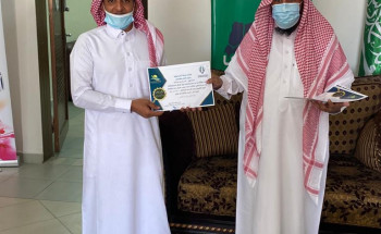 رابطة املج البيئية تكرم منقذي الدلافين ببحر الشبعان.