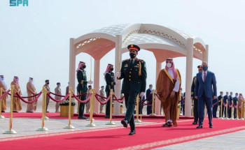 دولة رئيس الوزراء العراقي يصل الرياض