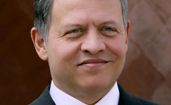 العاهل الأردني: قررت التعامل مع موضوع الأمير حمزة في إطار الأسرة الهاشمية، والأمير حمزة اليوم مع عائلته في قصره برعايتي