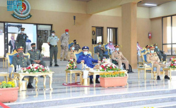 نيابة عن سمو ولي العهد.. رئيس هيئة الأركان العامة يرعى حفل تخريج الدفعة الثامنة عشر من طلبة كلية الملك عبدالله للدفاع الجوي