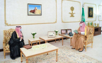 أمير الحدود الشمالية يطلع على سير الاختبارات عن بُعد لمدراس المنطقة