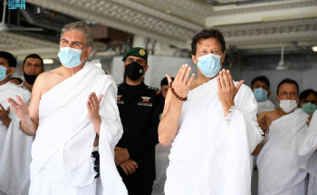 دولة رئيس وزراء جمهورية باكستان الإسلامية يؤدي مناسك العمرة