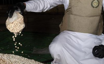 مكافحة المخدرات: القبض على مقيمَين ونازح لمحاولتهم تهريب(2,700,000)قرص إمفيتامين مخدر