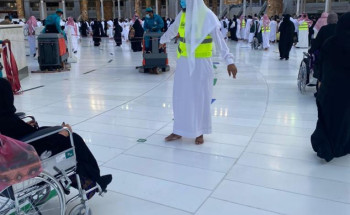 75 متطوعاً من تعليم مكة المكرمة في خدمة طائفي بيت الله الحرام بـ 9 آلاف ساعة تطوعية