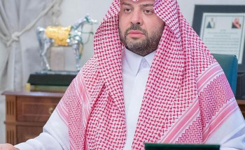 أمير الحدود الشمالية يرأس اجتماع القيادة والتحكم بالمديرية العامة للشؤون الصحية بالمنطقة