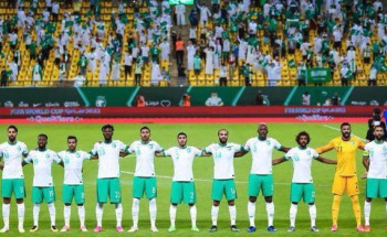 الأخضر بالثلاثة . . تأهل وصدارة