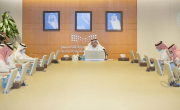 وزير التعليم يعقد اجتماعاً برؤساء الجامعات ويطلع على استعدادات العام الجامعي الجديد