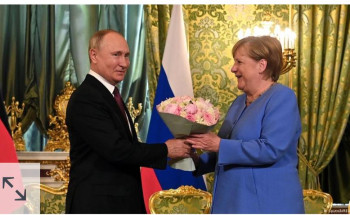 ميركل تشدد على مواصلة الحوار مع موسكو