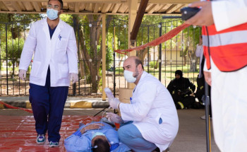 مستشفى الملك خالد بحفر الباطن ينفذ فرضية حريق وهمي بالتعاون مع الدفاع المدني