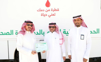 شاب بوادي الدواسر في الثلاثينات من عمره يتبرع بالدم عشر مرات