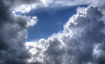 كتلة هوائية باردة تدهم معظم المناطق.. “الأرصاد”: قد تصل إلى “دون الصفر” وتبدأ اليوم