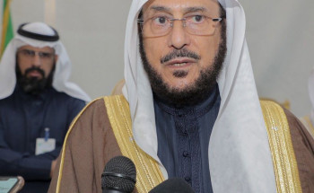 “آل الشيخ”: الملك سلمان حامل لواء الاعتدال والوسطية بالعالم.. وما يقوم به محل اعتزاز كل مواطن