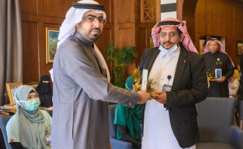 أمير عسير يوجه بتكريم فريق طبي