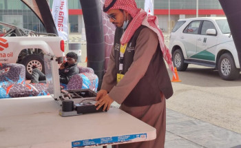 “التجارة” تتحقق من سلامة مضخات الوقود وضمان جودة محروقات المشاركين في رالي حائل