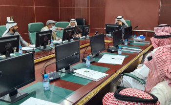 بيئة عسير تعقد لقاء لدعم المناحل النموذجية في رجال المع