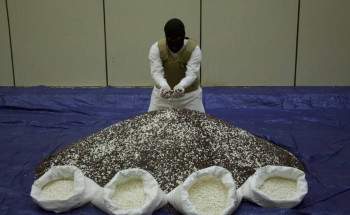 مكافحة المخدرات تحبط محاولة تهريب(1,070,000)قرص إمفيتامين مخدر