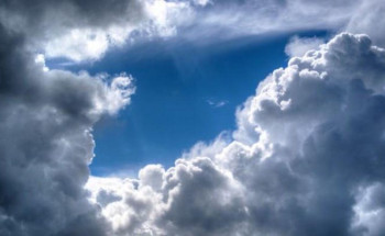 احذروا وتجنبوا الخطر.. “الأرصاد” مرسلاً تنبيهاته: ظواهر جوية حادة