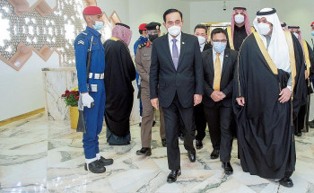 تلبية للدعوة الكريمة من ولي العهد.. رئيس الوزراء وزير الدفاع في مملكة تايلند يصل الرياض