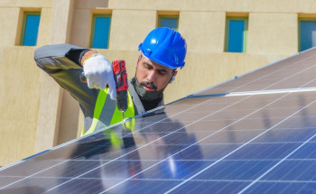 الكلية التقنية بتبوك تنجح في إنتاج 6 ميغاواط من الكهرباء بأول مبنى تدريبي بها يعمل بالطاقة الشمسية