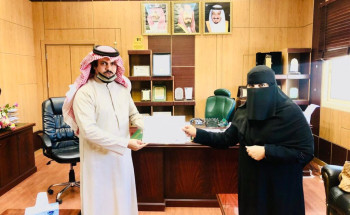 ‏صحة عسير تكرم الدكتورة نداء العنزي