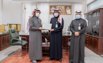 تسليم أول رخصة لجمعية متخصصة في الإعلام بمنطقة الجوف 