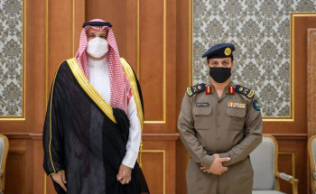 أمير المدينة المنورة يقلد مدير الدفاع المدني بالمنطقة رتبة “لواء”