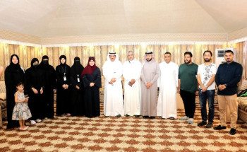 مدير مركز الخدمة الاجتماعية يستقبل ادرة فريق في الخدمة التطوعي ويشيد بانجازاتهم