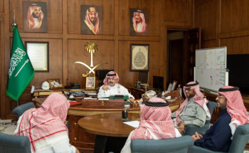 ‏الأمير ⁧‫تركي بن طلال‬⁩ ينقل شكر خادم الحرمين الشريفين لأسرة زامل آل راجح الشهراني(رحمه الله)، عقب تنازلهم عن قاتل ابنهم