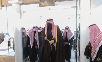 الأمير فيصل بن خالد بن سلطان يتفقد مهرجان الصقور بمحافظة طريف