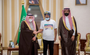 “أمير القصيم” يستقبل الرحالة المفرج