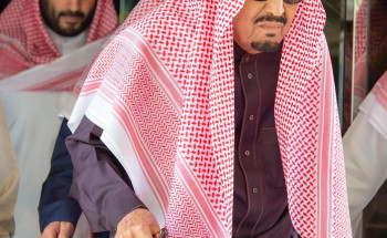 الديوان الملكي: خادم الحرمين الشريفين يغادر مستشفى الملك فيصل التخصصي بالرياض بعد أن أجرى صباح اليوم بعض الفحوصات الطبية تكللت ولله الحمد بالنجاح