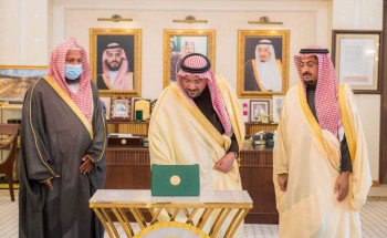 “أمير القصيم” يدشن مشروع ترجمة مؤلفات سموه الى 23 لغة