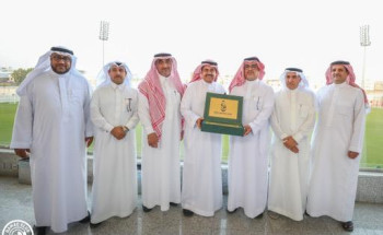 رئيس ضمك يستقبل رئيس وأعضاء مؤسسة “قدوات عطاء ووفاء للوطن”