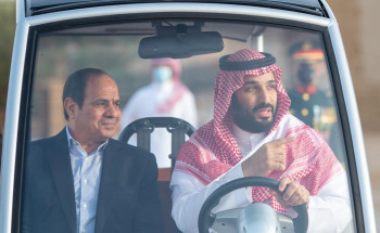 ولي العهد يصطحب رئيس جمهورية مصر العربية في جولة بحي الطريف التاريخي في الدرعية