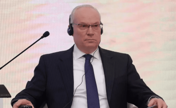 المبعوث الأمريكي إلى اليمن: دور إيران سلبي في الأزمة اليمنية والهدنة فرصة لحل النزاع