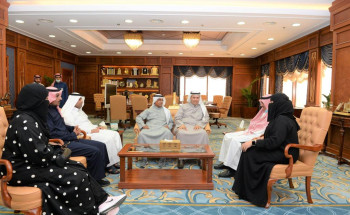 رئيس جامعة الملك خالد يشهد توقيع اتفاقية تعاون مع شركة الطاقة الذكية للخدمات التجارية