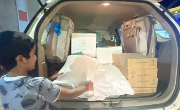 جمعية البر بفيفاء توزع السلال الغذائية على ١١٠٠ أسرة مستفيدة