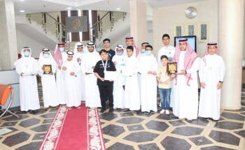 مدير تعليم تبوك يكرم الطلبة الفائزين في تصفيات مشروع “تحدي القراءة العربي”