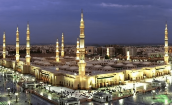 وسط خدمات متكاملة.. مطار المدينة يستقبل طلائع حجاج بيت الله