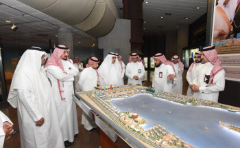 أمين الشرقية يطلع على تجارب وقصص النجاح للهيئة الملكية بالجبيل الصناعية ورأس الخير