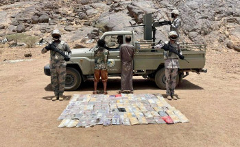 إحباط محاولات تهريب (435) كيلوجراماً من الحشيش و(45.6) طناً من القات و(22,000) قرص إمفيتامين والقبض على المشاركين فيها