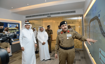 وزير النقل يطلع على أحدث التقنيات والأدوات المستخدمة في خدمة ضيوف الرحمن