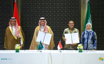 وزارة الموارد البشرية توقع اتفاقية مشروع القناة الواحدة لاستقدام العمالة المنزلية من إندونيسيا