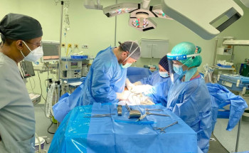 نجاح إستئصال 7 أورام ليفية من رحم مريضة بمستشفى الولادة والأطفال بنجران