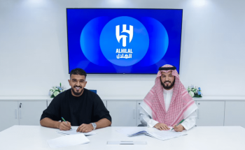 “الهلال” يجدد تعاقده مع الحارس “عبدالله المعيوف”.. حتى 2024