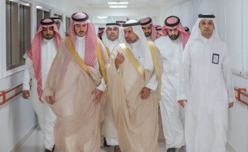 أمير الجوف يدشن عددًا من المشروعات الصحية بالقريات بحضور وزير الصحة