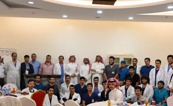 نادي الطب والإبداع‬⁩ يقيم ورشة عمل بعنوان “المهارات الجراحية الأساسية”